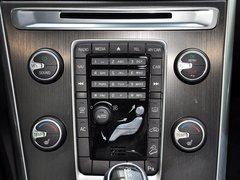 2014款 T6 3.0T 自动 智逸版 5座