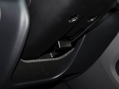 2014款 T6 3.0T 自动 智逸版 5座