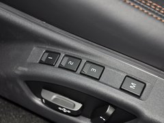 2014款 T6 3.0T 自动 智逸版 5座