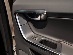 2014款 T6 3.0T 自动 智逸版 5座