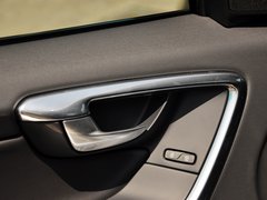 2014款 T6 3.0T 自动 智逸版 5座