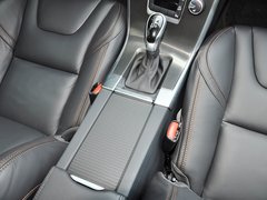 2014款 T6 3.0T 自动 智逸版 5座