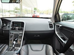 2014款 T6 3.0T 自动 智逸版 5座