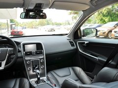2014款 T6 3.0T 自动 智逸版 5座