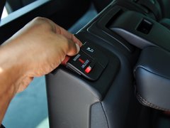 2014款 T6 3.0T 自动 智逸版 5座