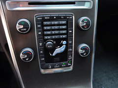 2014款 T6 3.0T 自动 智雅版 5座
