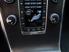 2014款 T6 3.0T 自动 智雅版 5座