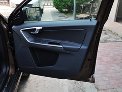 2014款 T6 3.0T 自动 智雅版 5座