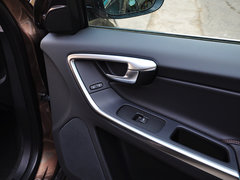 2014款 T6 3.0T 自动 智雅版 5座