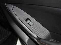 2013款 2.0L 自动 四驱尊贵型