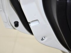 2013款 2.0L 自动 四驱尊贵型