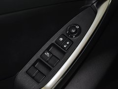 2013款 2.0L 自动 四驱尊贵型