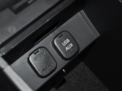 2013款 2.0L 自动 四驱尊贵型