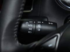 2013款 2.0L 自动 四驱尊贵型