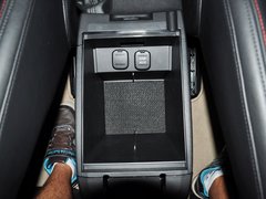 2013款 2.0L 自动 四驱尊贵型