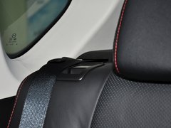 2013款 2.0L 自动 四驱尊贵型