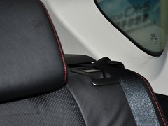 2013款 2.0L 自动 四驱尊贵型