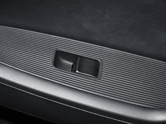 2013款 2.0L 自動 四驅(qū)尊貴型