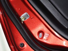 2013款 2.0L 自動 四驅(qū)尊貴型