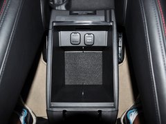 2013款 2.0L 自動 四驅(qū)尊貴型