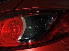 2013款 2.0L 自动 四驱尊贵型