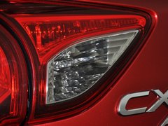 2013款 2.0L 自动 四驱尊贵型