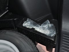 2013款 2.0L 自动 四驱尊贵型
