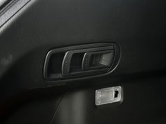2013款 2.0L 自动 四驱尊贵型