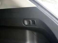 2013款 2.0L 自动 四驱尊贵型