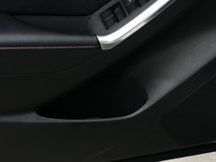 2013款 2.0L 自动 四驱尊贵型