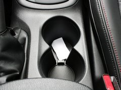 2013款 2.0L 自动 四驱尊贵型