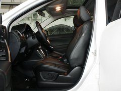 2013款 2.0L 自动 四驱尊贵型