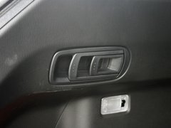 2013款 2.0L 自动 四驱尊贵型