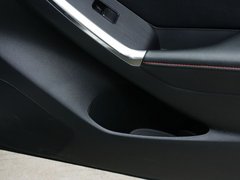 2013款 2.0L 自动 四驱尊贵型