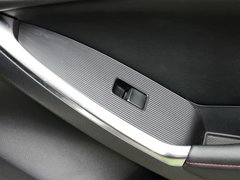2013款 2.0L 自动 四驱尊贵型