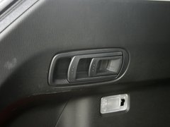 2013款 2.0L 自动 四驱尊贵型