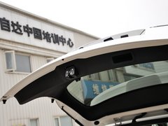 2013款 2.0L 自动 四驱尊贵型