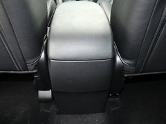 2013款 2.0L 自动 四驱尊贵型