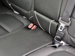 2013款 2.0L 自动 四驱尊贵型