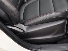 2013款 2.0L 自动 四驱尊贵型
