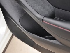 2013款 2.0L 自动 四驱尊贵型