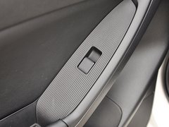 2013款 2.0L 自动 四驱尊贵型