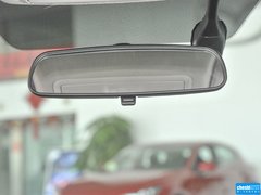 2013款 2.0L 自动 四驱尊贵型