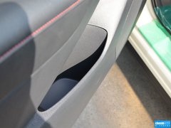 2013款 2.0L 自动 四驱尊贵型