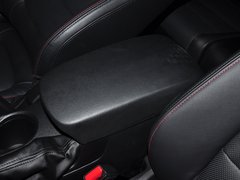 2013款 2.5L 自动 四驱旗舰型