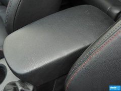 2013款 2.5L 自动 四驱旗舰型