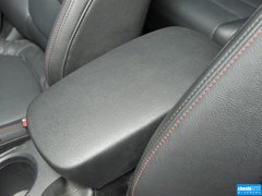 2013款 2.5L 自动 四驱旗舰型