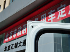 2014款 傲运通 2.5L 手动 短轴中顶