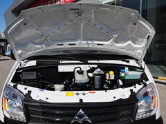 2014款 傲运通 2.5L 手动 短轴中顶