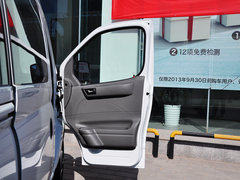2014款 傲运通 2.5L 手动 短轴中顶